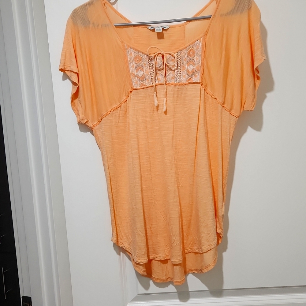 American Eagle Peach shirt